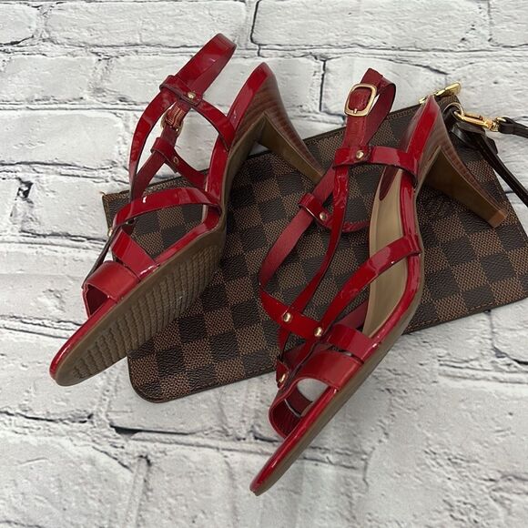 Cole Haan red patent heals - Picture 3 of 7